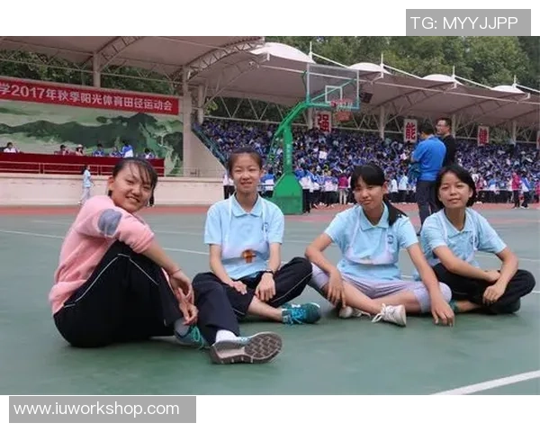 绿茵逐梦聚焦球星风采畅谈赛场内外精彩故事